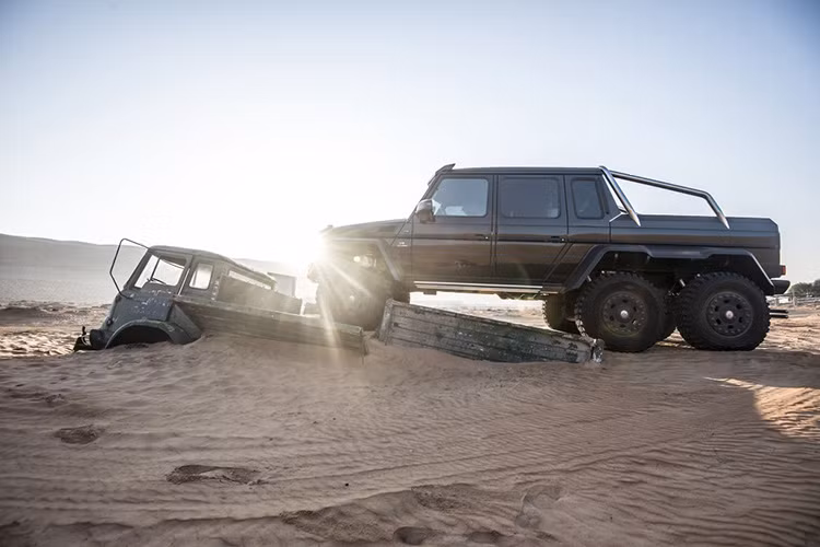 Hãy chiêm ngưỡng màn "phá xe" Mercedes G63 AMG 6×6 trên xa mạc với những bức hình cực độc của nhiếp ảnh gia GFWilliams.