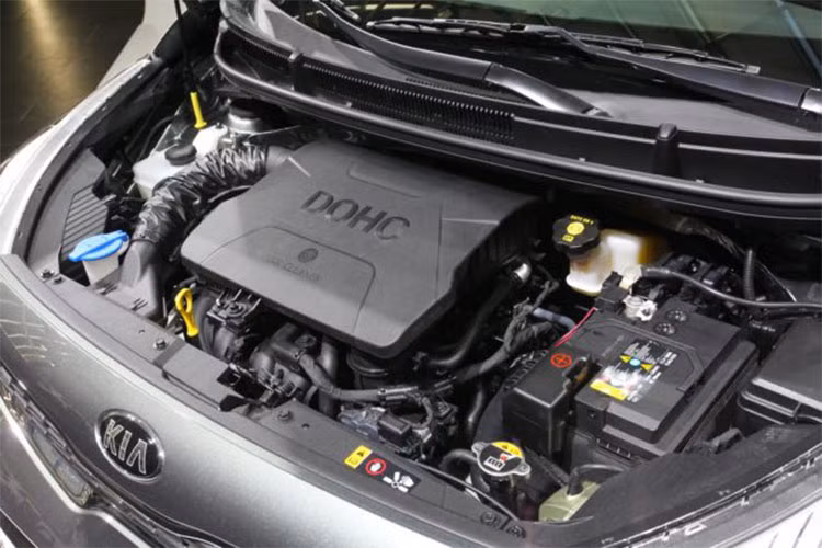Xe được trang bị khối động cơ tăng áp mới 1.0l, công suất tối đa 99 mã lực, cao hơn động cơ 1.25 lít thông thường tới 16 mã lực. Nhờ vào công suất tăng đáng kể này, Kia Morning GT-Line tăng tốc từ 0 – 100 km/h chỉ trong 9,8 giây trước khi đạt vận tốc tối đa lên tới 180 km/h.