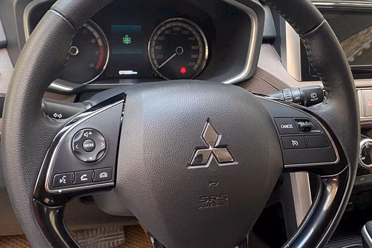 Dù chưa công bố mức giá xe Mitsubishi Xpander Cross 2021 cũ trên sàn giao dịch, tuy nhiên với tiêu chí “giá hấp dẫn”, nhiều người dự đoán chiếc Xpander Cross này sẽ nằm trong khoảng dưới 600 triệu đồng – thấp hơn đáng kể so với một chiếc xe mới cùng phiên bản đang niêm yết khoảng 698 triệu đồng (chưa bao gồm lăn bánh).