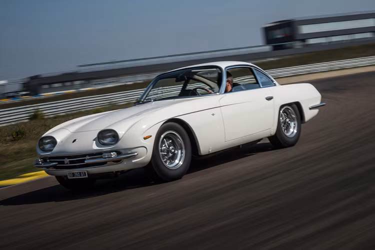 Sau khi hoàn thành quá trình khôi phục, người chủ của chiếc Lamborghini 350GT đã tổ chức một buổi tiệc đặc biệt đồng thời chạy thử xe tại đường đua Autodromo di Modena. Chắc chắn một điều rằng, sau khi phục chế xong - chiếc siêu bò 350 GT này sẽ có mức giá không hề rẻ.