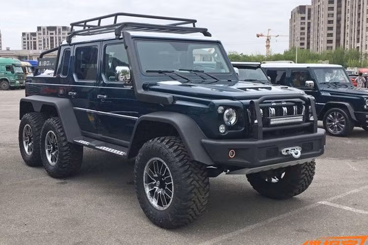 Hãng xe hơi Beijing Auto, Trung Quốc hiện chưa công bố kế hoạch đưa BJ80 6x6 vào sản xuất thương mại. Rất có thể đây chỉ là chiếc xe ý tưởng để lấy ý kiến người tiêu dùng tại triển lãm ôtô Bắc Kinh 2018.