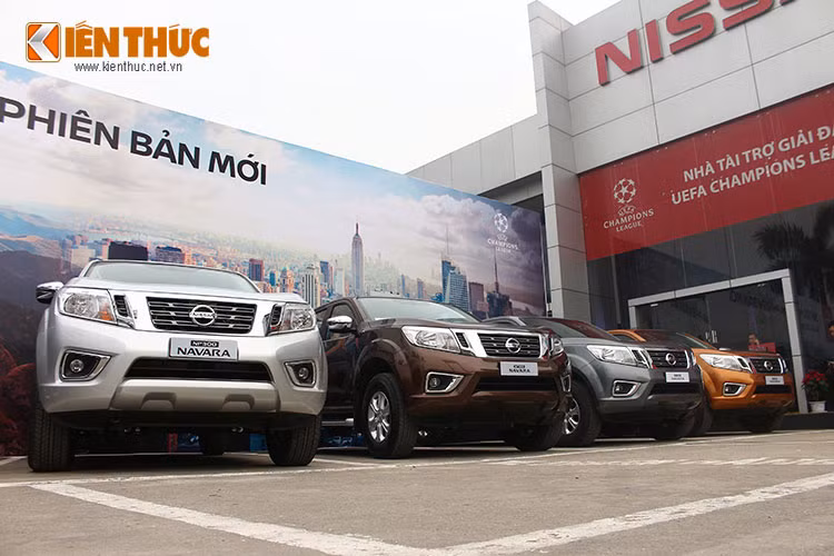 Tại thị trường Việt Nam, giá cho phiên bản NP300 Navara EL mới được công bố 649 triệu đồng - đây được cho là mức giá rất cạnh tranh và hứa hẹn là chiếc xe đáng tiền giúp mang lại thêm sự lựa chọn cho các khách hàng yêu thích mẫu xe này.