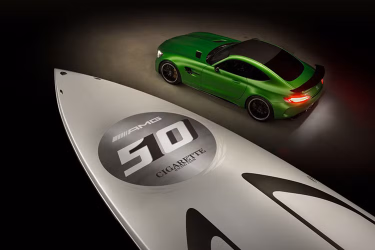 Theo ông Tobias Moers – chủ tịch hội đồng quản trị Mercedes-AMG GmbH chia sẻ : “Hiệu năng, sự hoàn hảo và đam mê là những giá trị tạo nên mối lương duyên giữa Mercedes-AMG và hãng Cigarette Racing. Dựa trên những giá trị này, 8 phiên bản thuyền cao tốc đặc biệt đã được tạo ra trong suốt 10 năm hợp tác thành công giữa 2 hãng “.