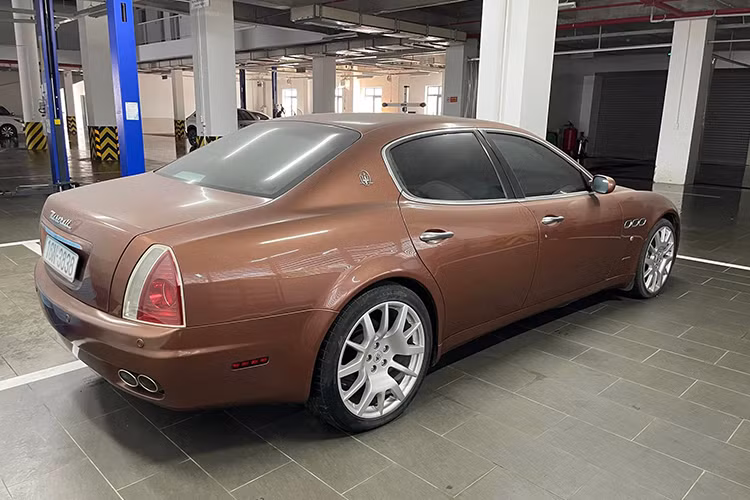 Ông Đặng Lê Nguyên Vũ từng mua lại 1 chiếc xe Maserati Granturismo mình bán đi, hay là chủ nhân của chiếc xe hiếm Maserati Levante Trofeo bản Launch Edition sản xuất giới hạn 100 xe trên toàn thế giới. 