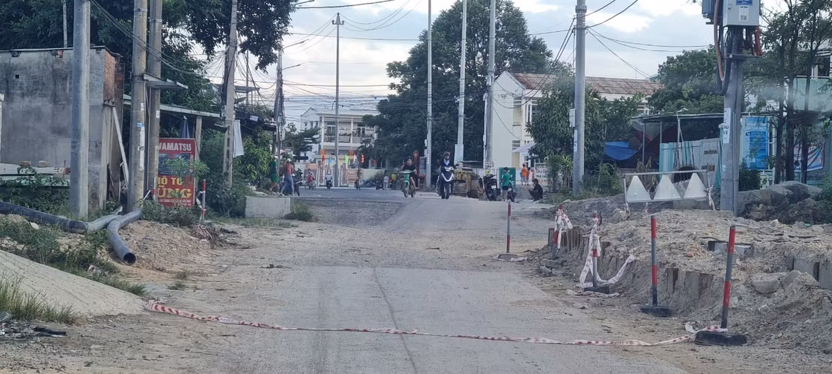 Dự án khởi công từ tháng 5/2020 với tổng kinh phí hơn 643 tỷ đồng do Ban Quản lý dự án đầu tư xây dựng các công trình giao thông Đà Nẵng làm chủ đầu tư.