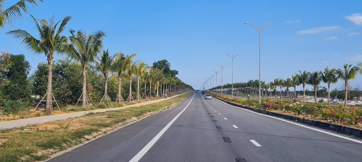 Đây còn là trục đường động lực phía đông Quảng Nam kết nối mở rộng không gian phát triển với TP Đà Nẵng và tỉnh Quảng Ngãi.