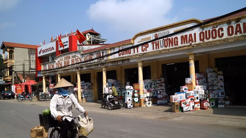 Sau khi nhà nước xóa bỏ chế độ bao cấp, cũng như tất cả những cửa hàng mậu dịch trên toàn quốc, nơi này cũng được giao khoán, cho thuê mặt bằng cho các hộ cá thể.