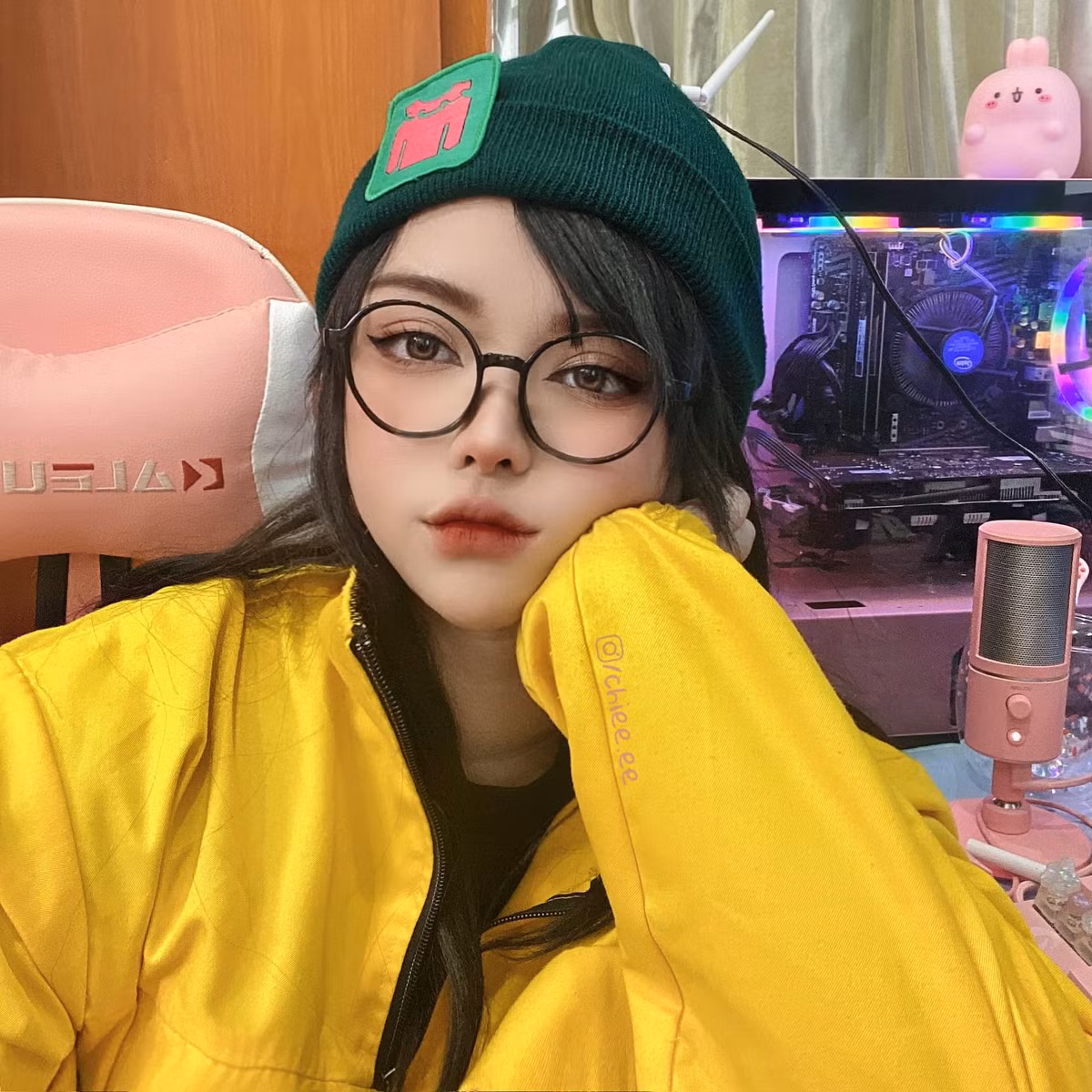 Màn cosplay đặc vụ Killjoy.