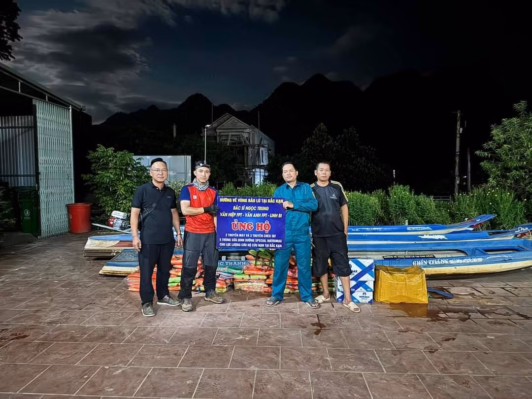 Được biết, sau khi hoàn tất việc bán xe, anh sẽ gửi toàn bộ số tiền có được tới tài khoản của Mặt trận Tổ quốc.