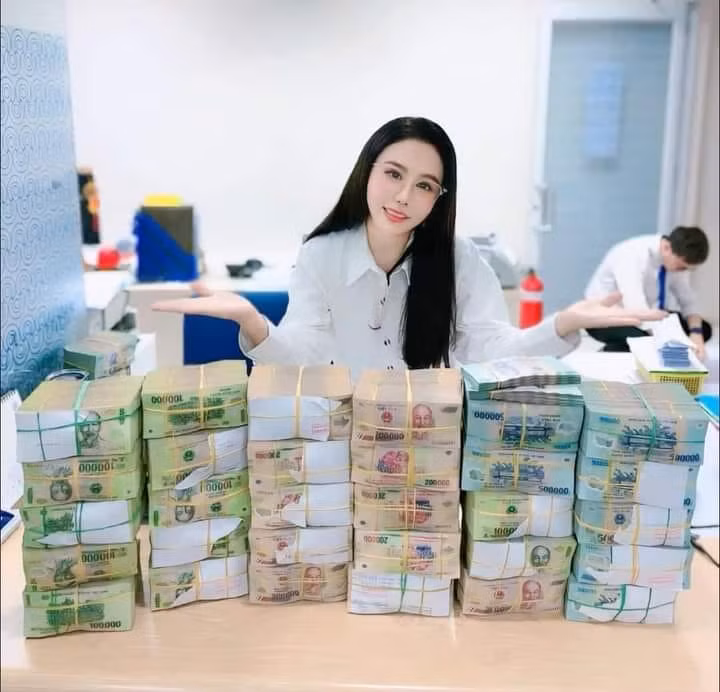 Nu dai gia Ha Tinh ung ho dong bao bao lu 10 ty dong