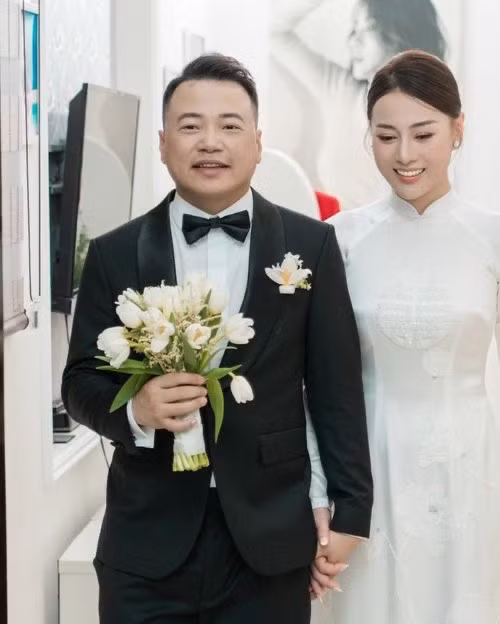 Phương Oanh và Shark Bình chính thức tổ chức lễ cưới, về chung 1 nhà vào năm 2023.