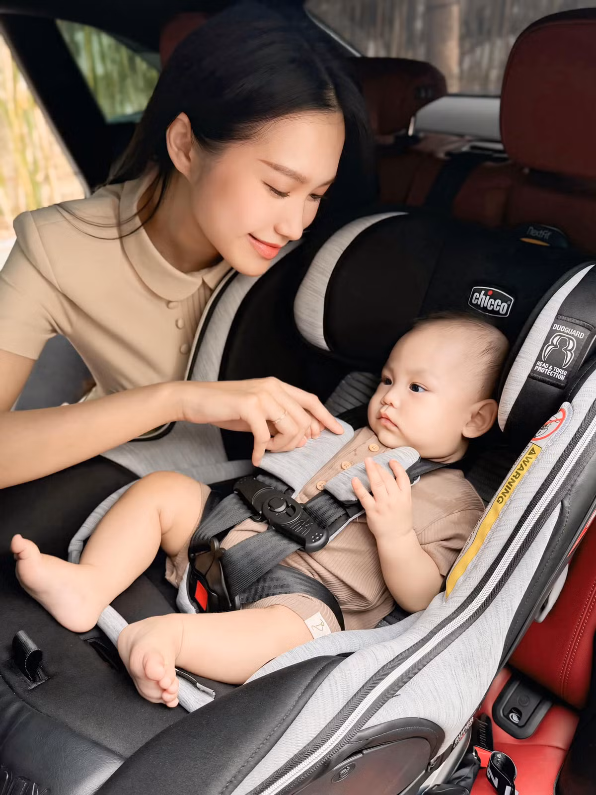 Cả 2 cùng gia nhập hội "nghiện con".