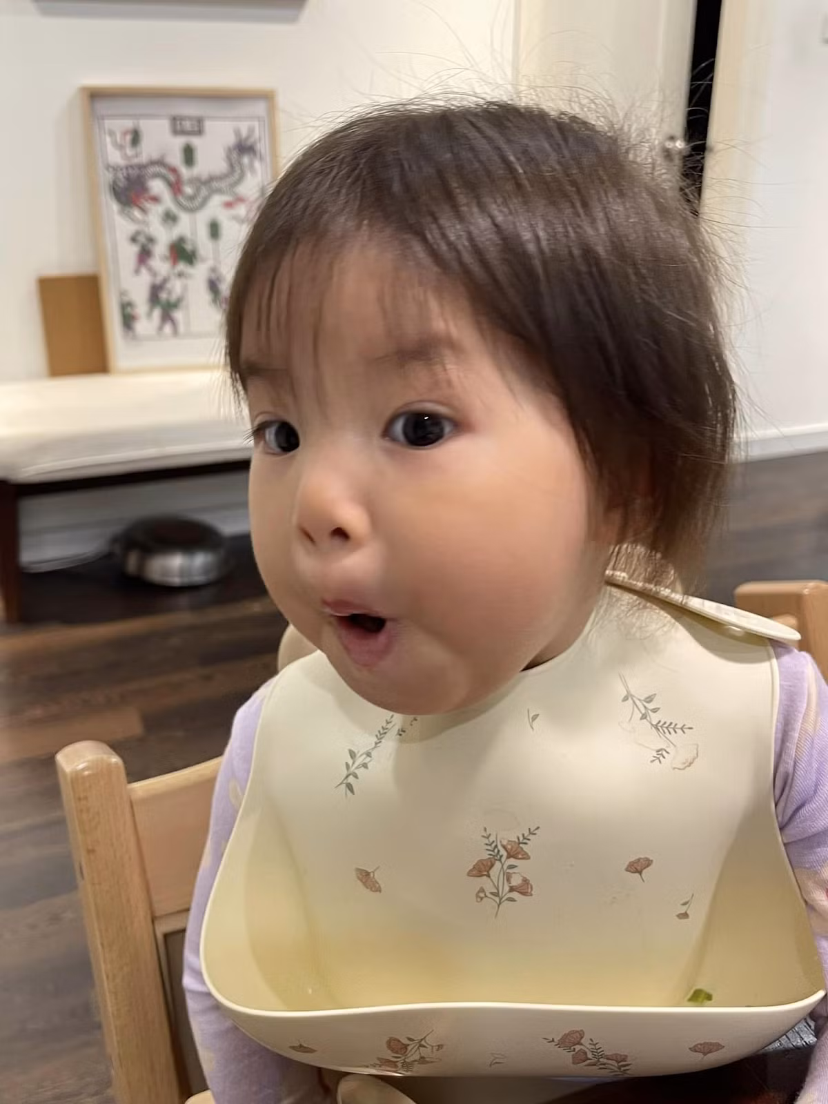 Pam được mệnh danh là "em bé quốc dân" khi mọi hành động nhỏ bé đáng yêu của cô bé này đều có thể viral mạnh mẽ.