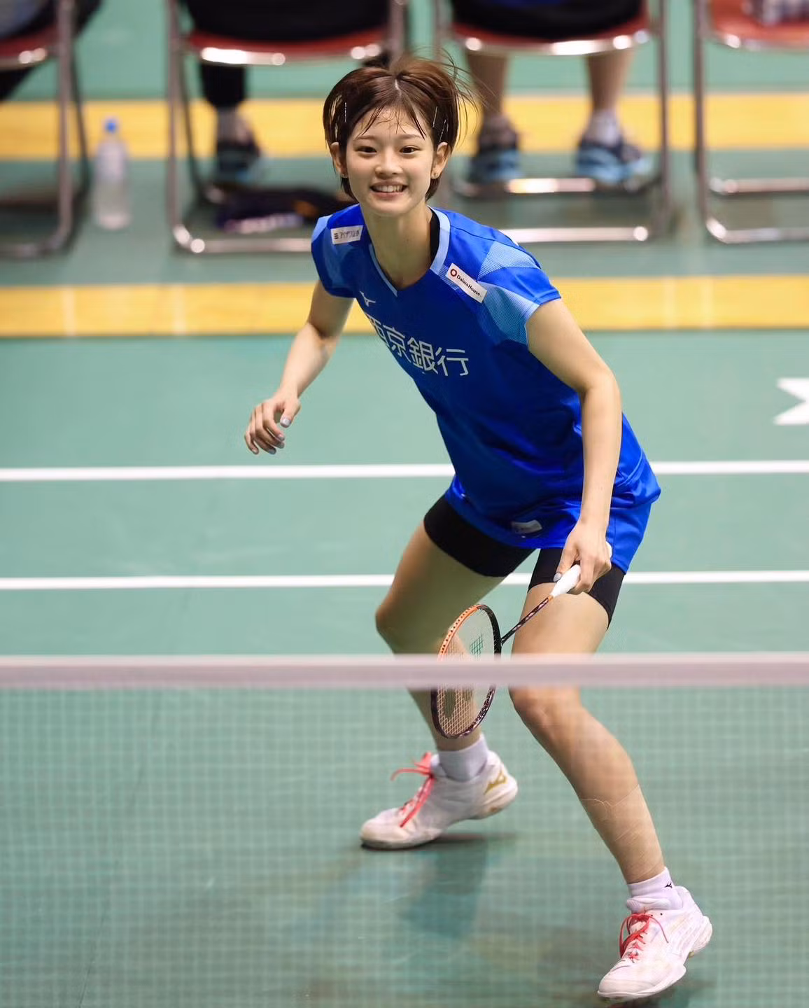 Taguchi Maya sinh ngày 9/10/2005, năm nay 19 tuổi. Cô được đánh giá là một trong những tài năng trẻ triển vọng hàng đầu của làng cầu lông Nhật Bản.