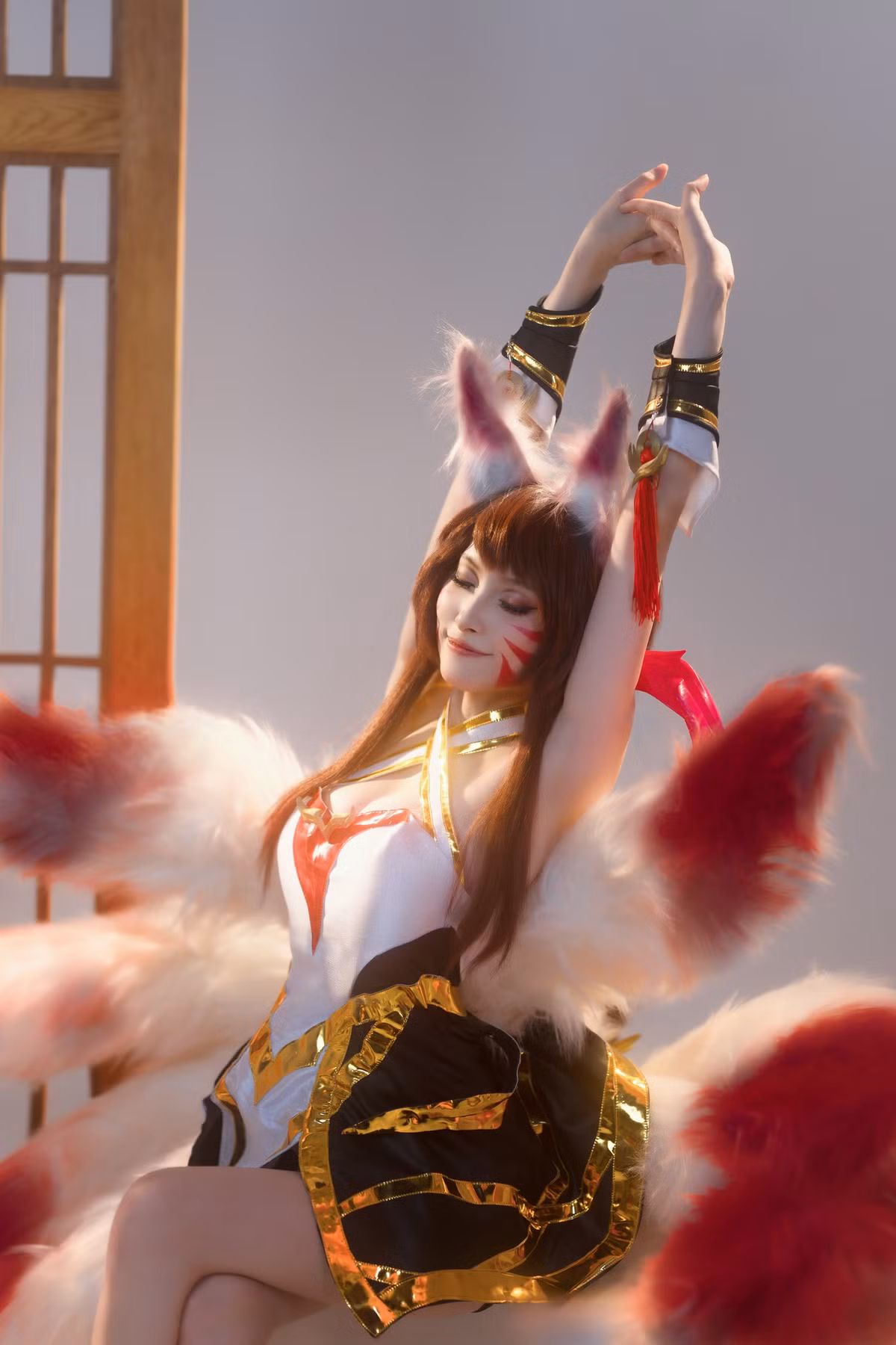 Trước đây, Tạ Vy từng được nhiều người biết đến với những màn cosplay nhiều vị tướng trong tựa game LMHT.