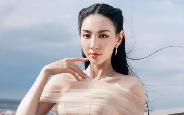 Doanh thu năm từ kênh YouTube của Thùy Tiên dao động trong khoảng 7.200 - 115.000 USD (185 triệu đồng - 2,96 tỷ đồng), con số đầy mơ ước của nhiều YouTuber. Ảnh: VTV
