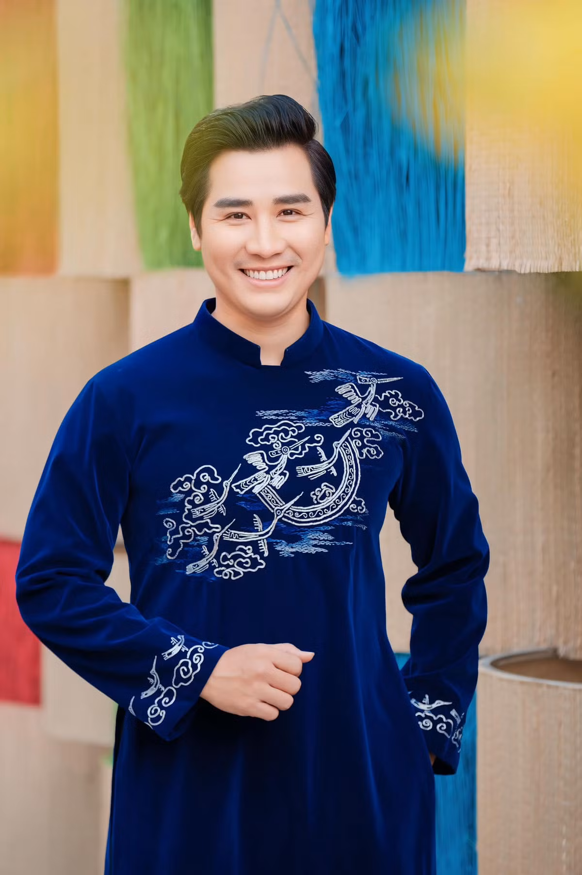 Không chỉ gây ấn tượng trên sân khấu, MC Nguyên Khang còn khiến khán giả trầm trồ qua cách chăm chút cho không gian sống. Ảnh: FB Nguyên Khang