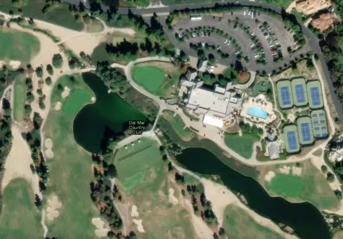Ở California, Bill Gates sở hữu trang trại Rancho Paseana rộng 228 mẫu Anh, được ông mua với giá 18 triệu USD. Ảnh: EarthExplorer