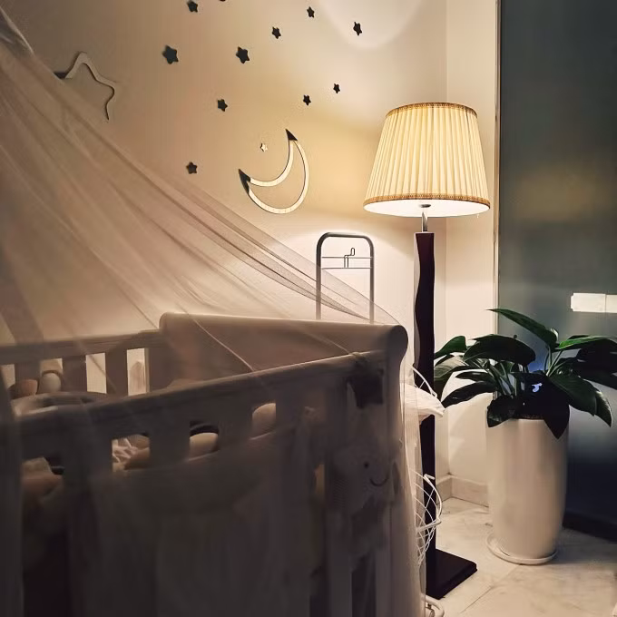 Giường cũi và mọi thiết bị đều xịn sò, mang lại cảm giác ấm áp. Ảnh: FBNV