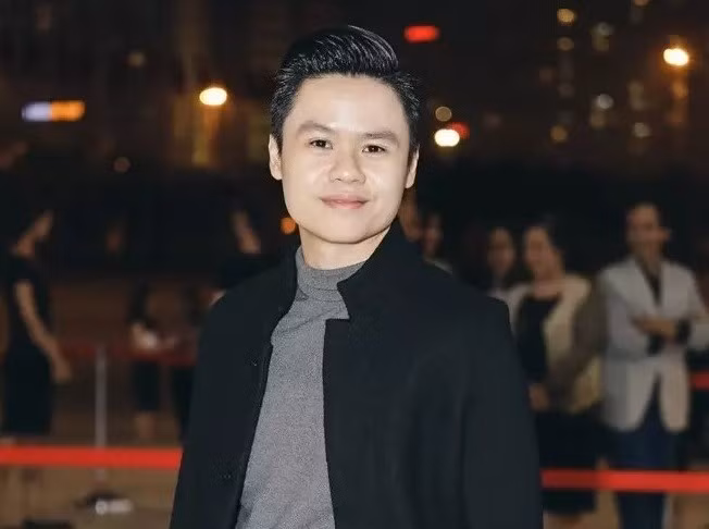Hơn chục năm về trước, thiếu gia Phan Thành là cái tên nổi đình đám trên mạng xã hội khi sở hữu bộ sưu tập xế sang trị giá tới 100 tỷ đồng. Ảnh: Internet