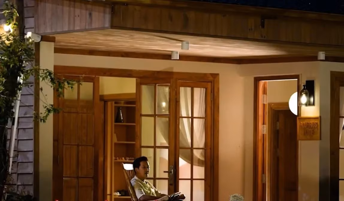Biệt thự là nơi gia đình Nhã Phương tụ họp bạn bè, người thân, nghỉ dưỡng lúc rảnh rỗi. Ảnh: FBNV