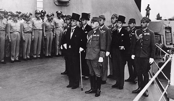 Trong lịch sử nhân loại, ngày 2/9/1945 còn đánh giấu một sự kiện quan trọng khác. Theo Dodlive.mil, Chiến tranh thế giới 2 diễn ra từ năm 1939 và kết thúc vào năm 1945. Đây là cuộc chiến đẫm máu nhất lịch sử nhân loại khi hơn 30 quốc gia tham gia và có hơn 50 triệu người thiệt mạng. Ngày 2/9/1945 đánh dấu bước ngoặt quan trọng khi Nhật Bản chính thức ký vào văn kiện đầu hàng. Ảnh: U.S. Air Force photo.