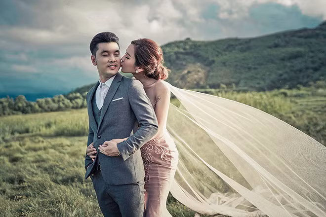 Theo giọng ca "Người ta nói", anh và bà xã đang lên kế hoạch cho đám cưới vào dịp cuối năm.