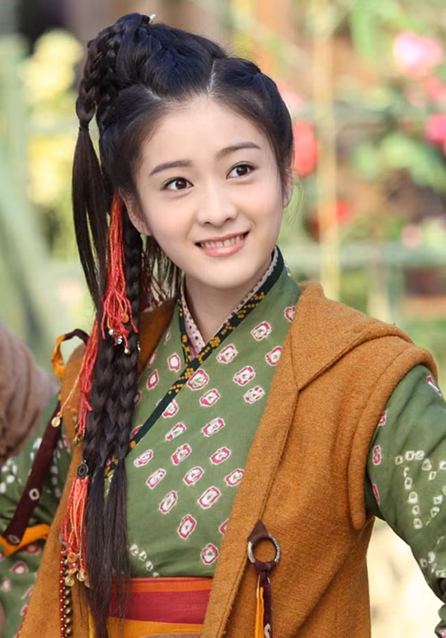 Cũng vì bằng tuổi nhân vật nên Trương Tuyết Nghênh dễ dàng thể hiện được vẻ trẻ trung, nhí nhảnh, tự nhiên và trong sáng của Quách Tương.