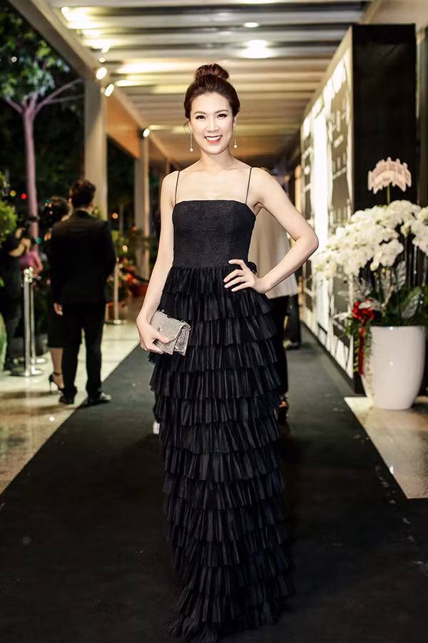 Hoa hậu Phí Thị Thuỳ Linh.