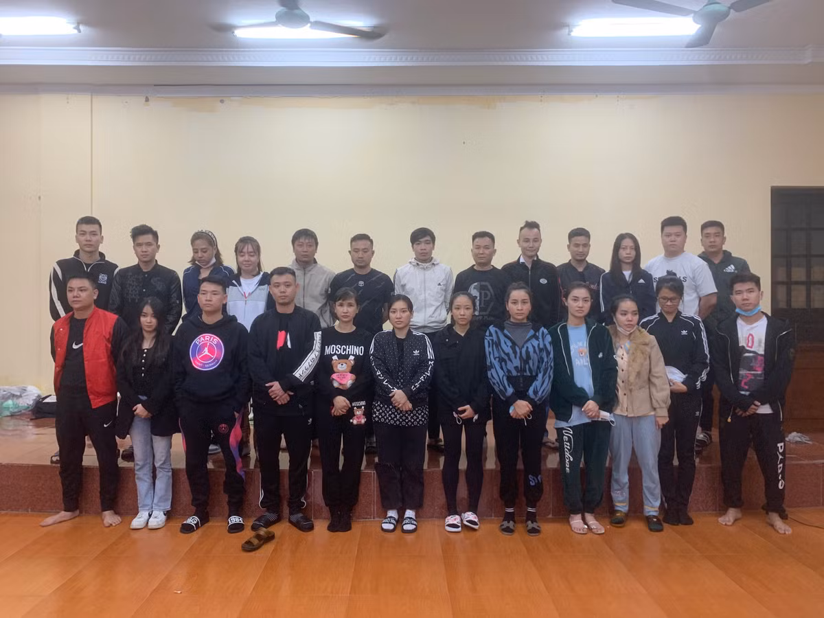 Theo điều tra của cơ quan Công an, những đối tượng cầm đầu lập ra nhiều nhóm trên ứng dụng Telegram, Zalo, Facebook để mời làm nơi cho các thành viên trao đổi thông tin, liên lạc với nhau.