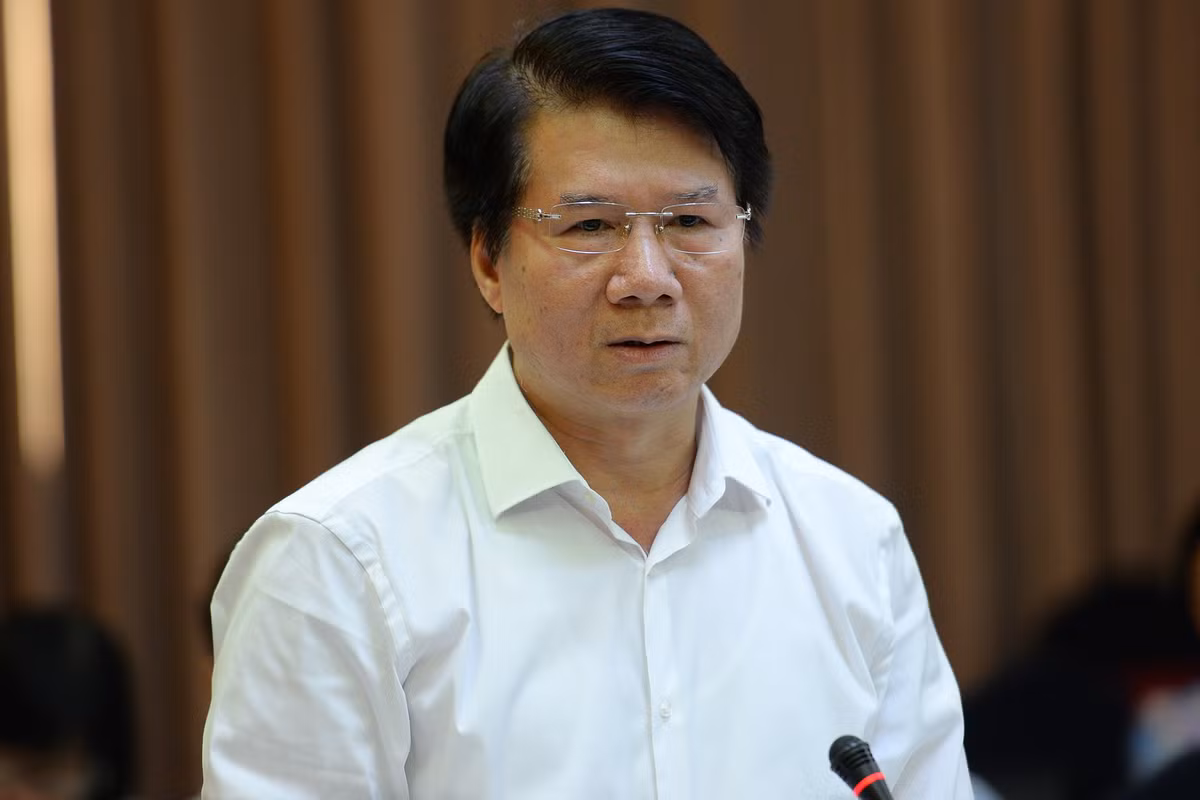 Kham xet noi lam viec cua Thu truong Bo Y te Truong Quoc Cuong