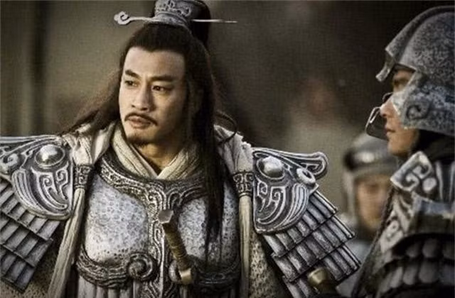 Nếu xem Vương Mãng là bạch xà tái sinh thì hậu nhân của Lưu Bang về sau đã giết Vương Mãng để phục hưng nhà Hán, thường được gọi là thời Đông Hán (hay Hậu Hán).
