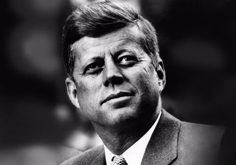 Hiện có 2 Tổng thống Mỹ được chôn cất trong Nghĩa trang Quốc gia Arlington là: William Howard Taft và John F. Kennedy (trong ảnh).