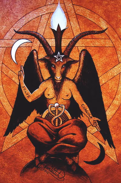 Baphomet vốn là một vị thần được Hiệp sĩ Templar thờ phụng. Vị thần này mang ý nghĩa tượng trưng cho sự phồn thực, gắn với sức mạnh sáng tạo trong sinh sản.