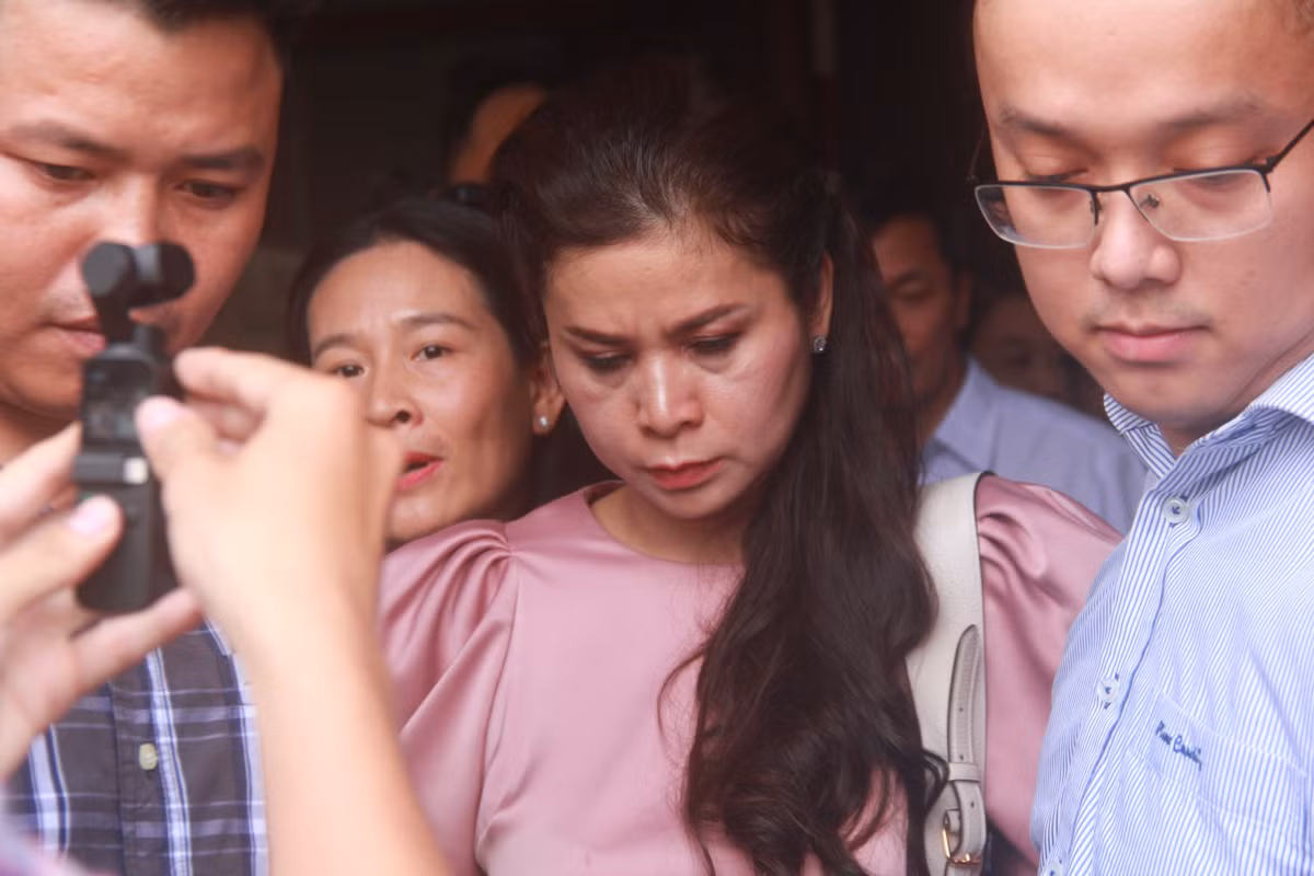 Ba Diep Thao muon doan tu de cham soc chong nhung van de nghi giam dinh tam than ong Vu