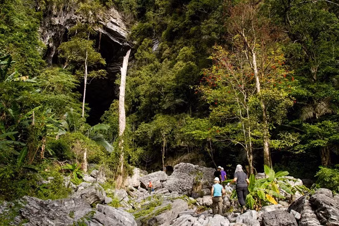 Hang Tien - Thien duong an minh noi ha gioi