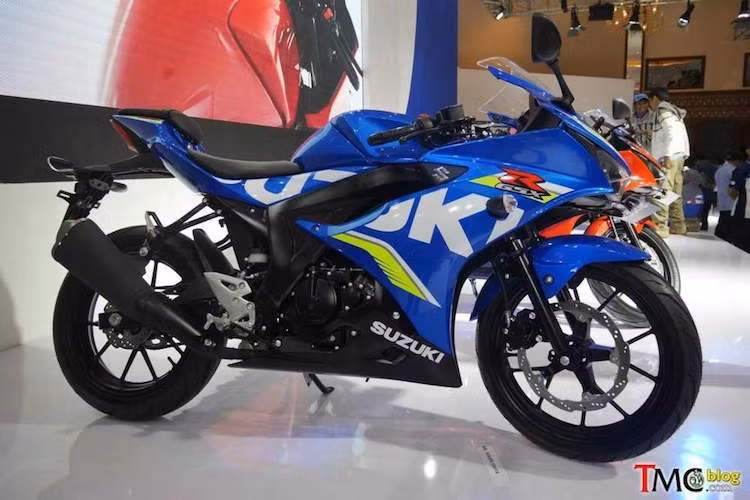 Cung cấp sức mạnh cho xe là khối động cơ xi-lanh đơn DOHC phun xăng điện tử, làm mát bằng nước với dung tích 150 cc có công suất lên tới 18 mã lực và mô-men xoắn 13,8 Nm tương tự như Raider 150 Fi. Thay đổi mang tính quyết định tới công suất lớn hơn của động cơ đó là hệ thống phun xăng điện tử 2 vòi phun và ECU điều khiển riêng biệt mà Suzuki đã trang bị cho xe.