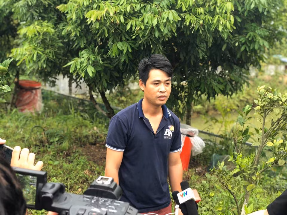 Người dân vô cùng bức xúc khi chia sẻ thông tin với báo giới.