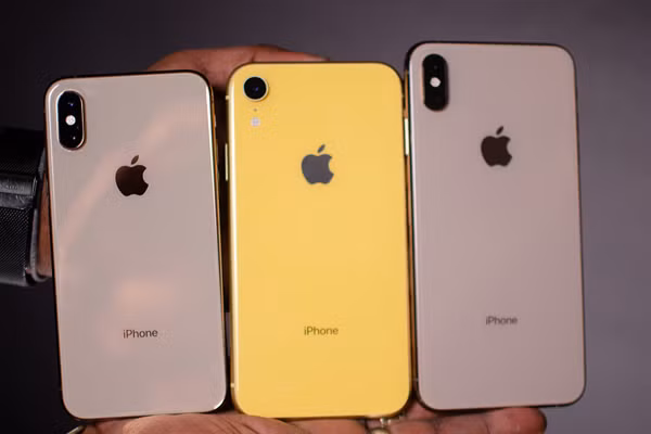 Nên dùng eSIM hay SIM thường? Một điện thoại dùng được mấy eSIM? Nen dung eSIM hay SIM thuong? Mot dien thoai dung duoc may eSIM?