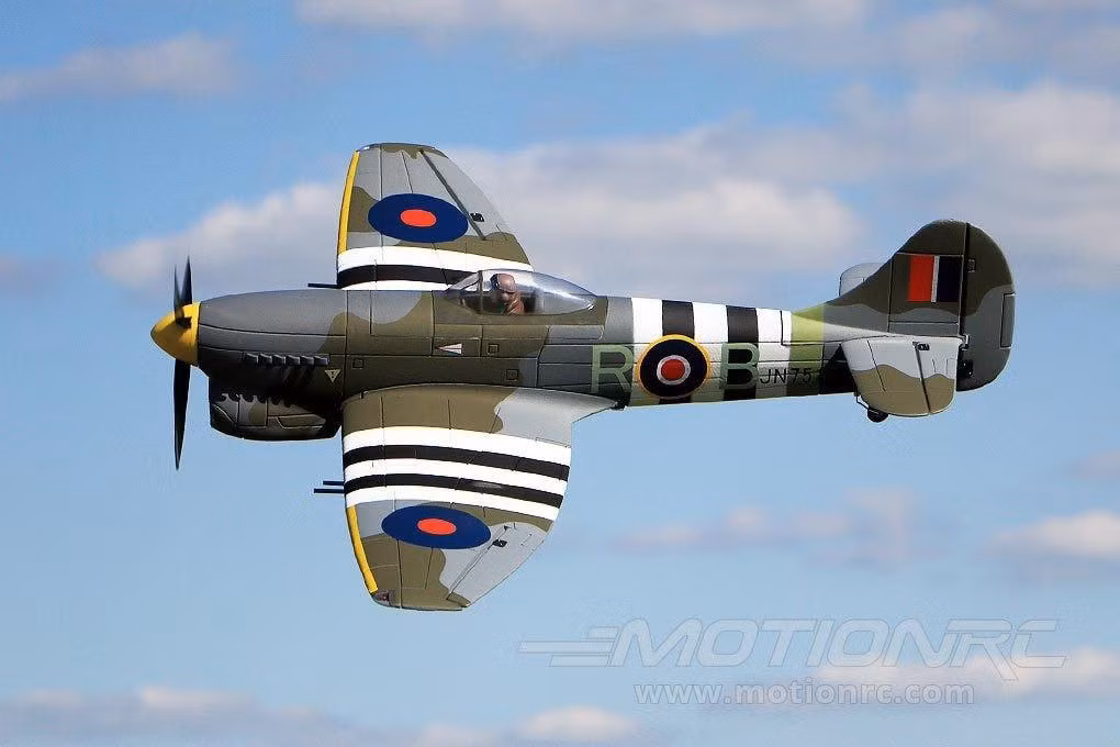 Hawker Typhoon là máy bay tiêm kích-ném bom tốc độ cao trong Thế chiến 2. Phi đoàn Hawker Typhoon đầu tiên có nhiệm vụ tiến công lục quân Đức.