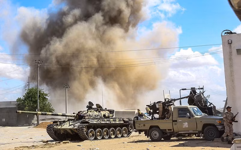 Hiện tại ngoài cuộc chiến tại tỉnh Idlib của Syria thì Thổ Nhĩ Kỳ còn dính dáng vào cuộc xung đột tại quốc gia Bắc Phi Libya, khi họ là bên ủng hộ nhiệt tình nhất cho lực lượng GNA.