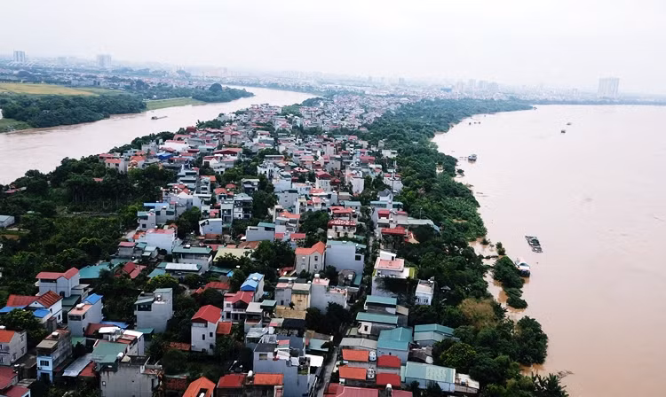 Hà Nội: Loạt công trình xây dựng trái phép trên đất bãi bồi sồng Hồng giờ ra sao? Ha Noi: Loat cong trinh xay dung trai phep tren dat bai boi song Hong gio ra sao?