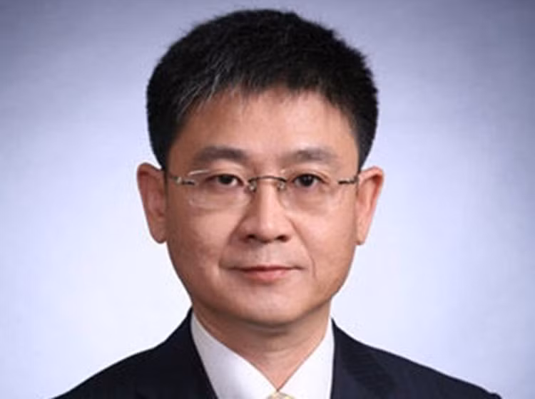 Trung Quoc bat TBT Nhan Dan nhat bao dien tu
