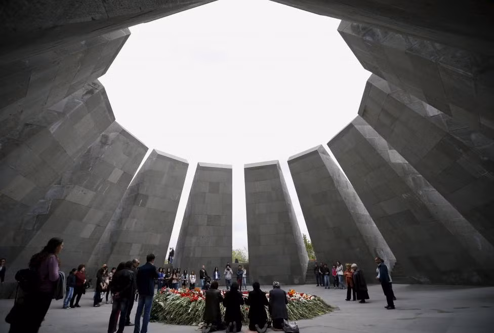 Người Thổ Nhĩ Kỳ đã đổ lỗi cho người Armenia về thất bại ở Caucasus. Trong cuộc chiến 5 ngày, người Nga đã đập tan cuộc tấn công của quân Thổ Nhĩ Kỳ và trong số 95.000 quân Thổ Nhĩ Kỳ tham chiến, chỉ còn 18.000 người trở về
