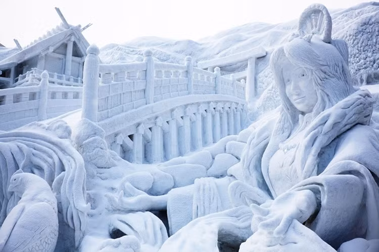 Lễ hội tuyết Sapporo, Nhật Bản: Lễ hội tuyết Sapporo diễn ra trong thời 7 ngày trong tháng Hai ở Sapporo. Lễ hội này được bắt đầu vào năm 1950 và được coi là sự kiện mùa đông lớn nhất tại Nhật Bản.
