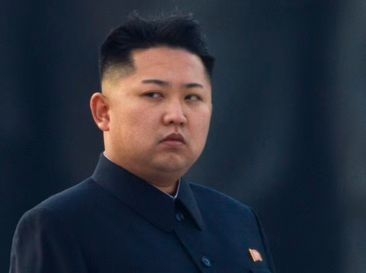 Triều Tiên thông báo quyết định hủy chuyến công du nước ngoài đầu tiên của ông Kim Jong-un, với lý do “bận chuyện trong nước”.