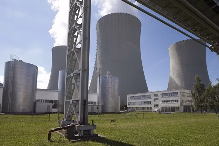 Rosatom co ba du an lien quan den hat nhan o Viet Nam