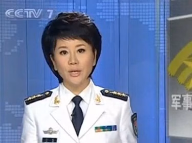 MC Feng Lin doi “than xac” lay chuc thanh vien CPPCC