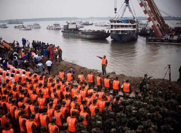 Vi sao tau “Ngoi sao Phuong Dong” bi lạt chim?