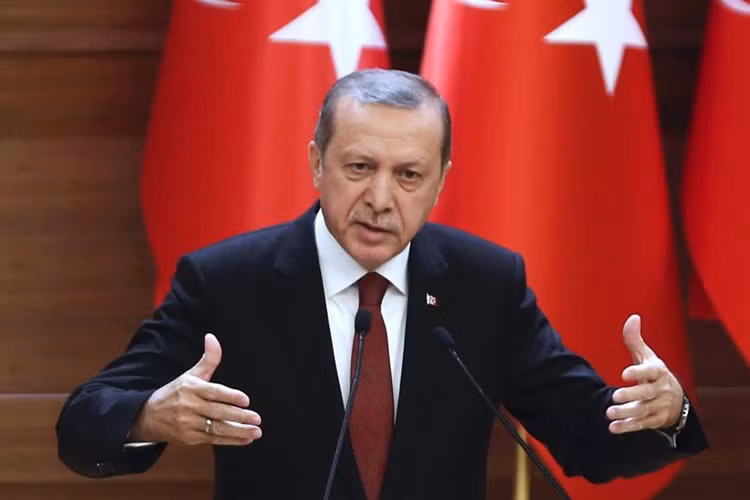 Tho Nhi Ky da “danh lua” ca My lan Nga o Syria